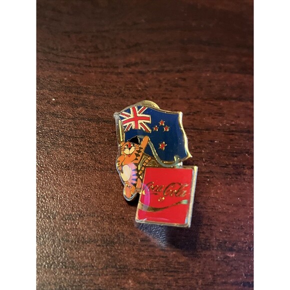 Vintage 1988 Seoul Olympics Coca Cola Hodori Tiger New Zealand Flag Lapel Pin - Picture 1 of 3